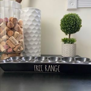 Rae Dunn ‘FREE RANGE’ Black 12 Egg Holder